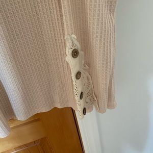 Boutique brand new tunic length beige top with nice sleeve details